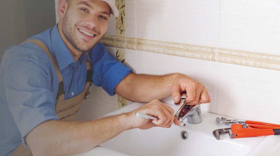 Handle or spout repair in Taylor Ridge, IL